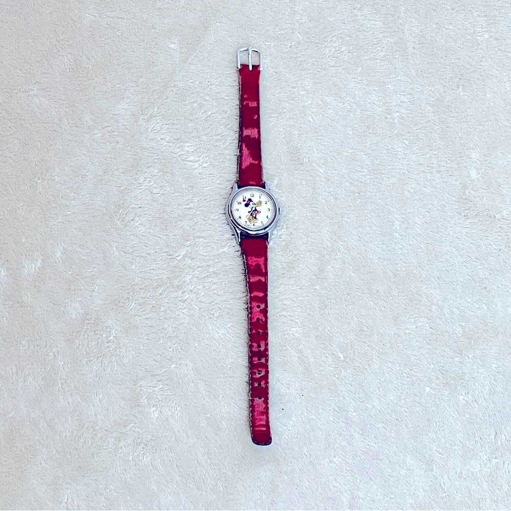 Walt Disney Minnie Mouse Women Vintage Watch Red Leather Strap Lorus Quartz